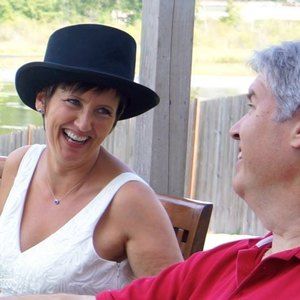 Meet your Posher, Hilary